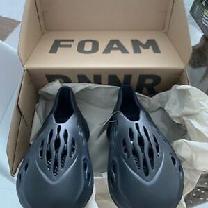 Yeezy Foam Rnnr Mineral Blue Size 13